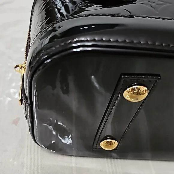 #0050-1108 LOUIS VUITTON MONOGRAM VERNIS ALMA HANDBAG - Picture 5 of 10